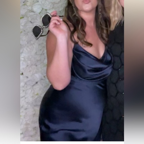 Revelry Satin Skye Bridesmaid dress Size 16 Navy color - Picture 2 of 2